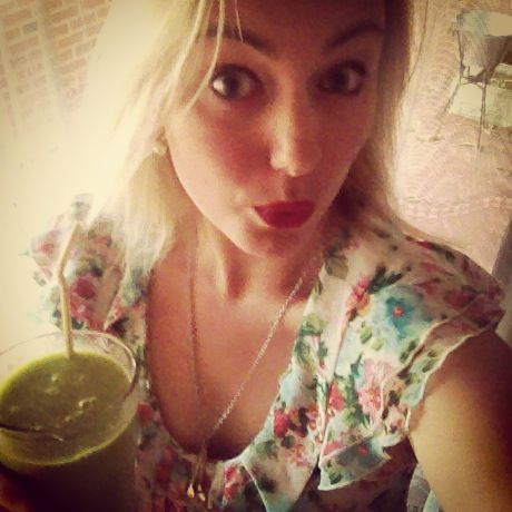 Really running out of smoothie photo ideas....time for a dorky selfie?